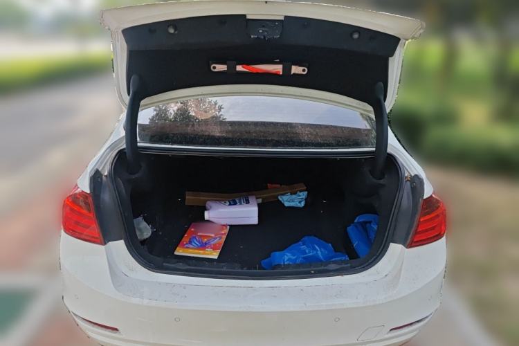 Used BMW 3 Series 2015 316Li Fashion Model Trunk