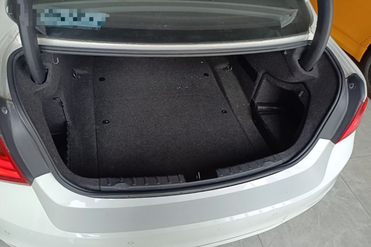 Used BMW 3 Series 2015 320i Active Edition Trunk