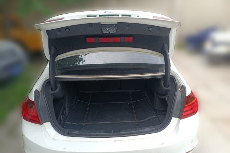 Used BMW 3 Series 2015 320i Fashion Model Trunk