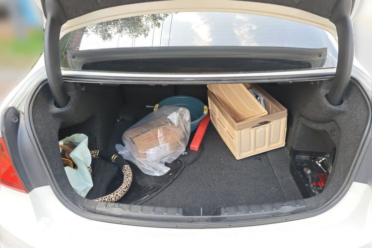 Used BMW 3 Series 2015 320Li Fashion Model Trunk