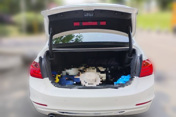 Used BMW 3 Series 2015 320Li Luxury Edition Fashion Model Trunk