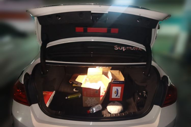 Used BMW 3 Series 2015 316Li Fashion Model Trunk