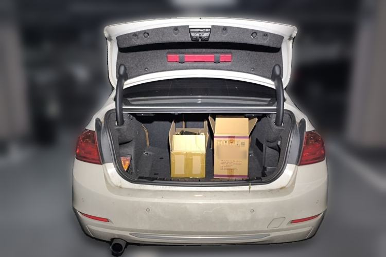 Used BMW 3 Series 2015 320Li Luxury Design Package Premium Edition Trunk
