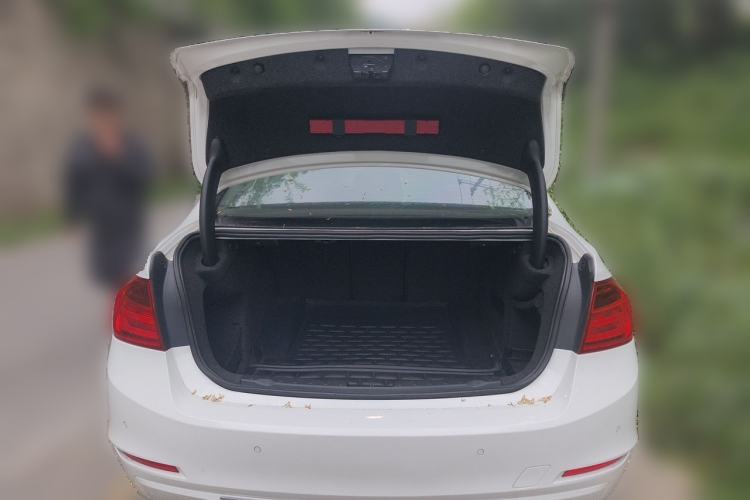Used BMW 3 Series 2015 320Li Luxury Edition Fashion Model Trunk