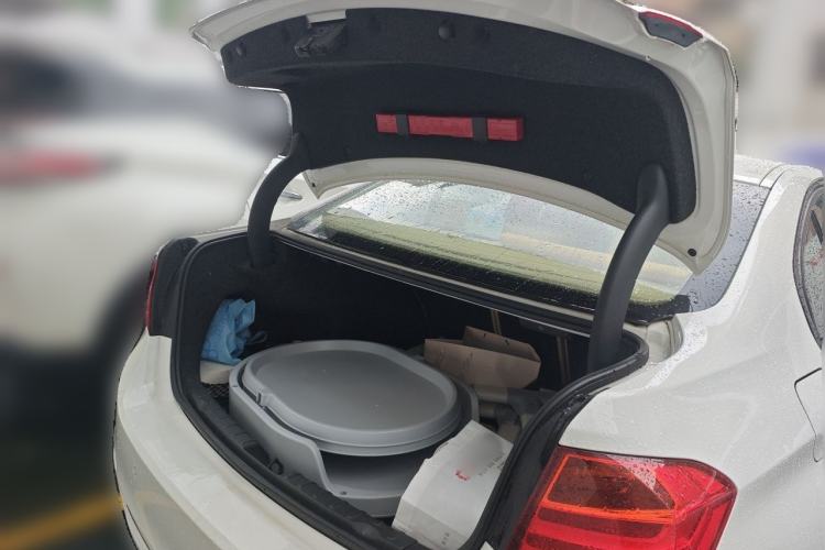 Used BMW 3 Series 2015 320i Fashion Model Trunk