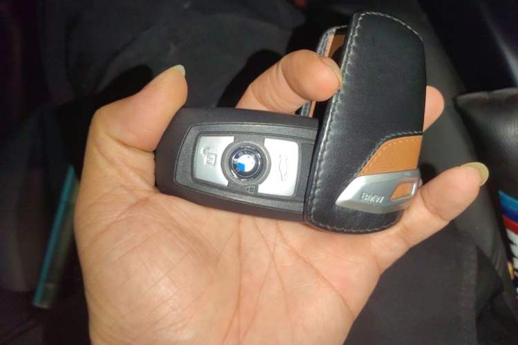 Used BMW 3 Series 2015 320Li Luxury Edition Fashion Model Vehicle Key