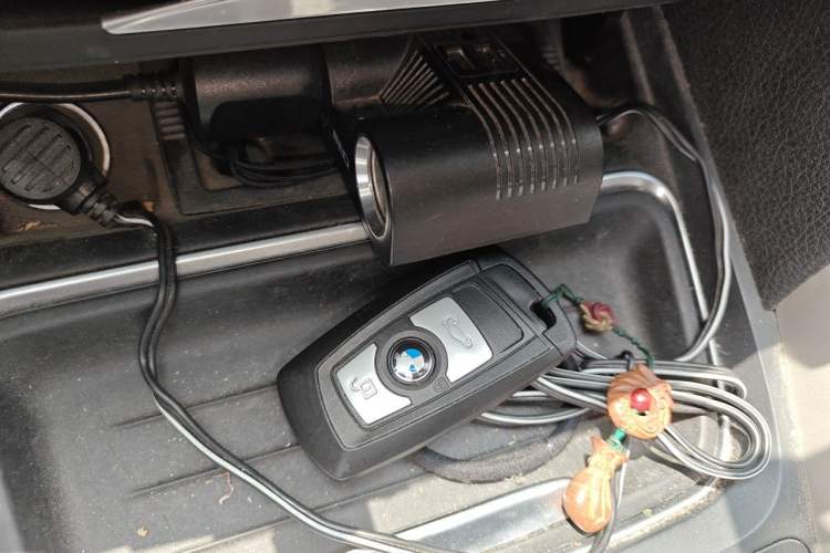 Used BMW 3 Series 2015 316i Active Edition Vehicle Key