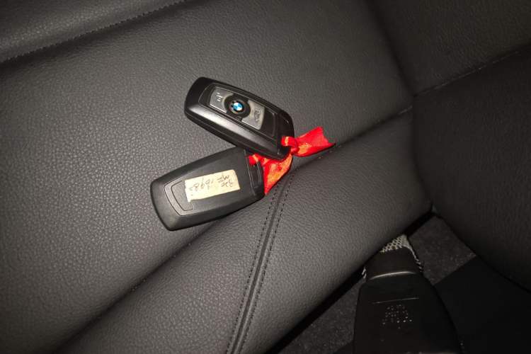 Used BMW 3 Series 2015 320Li Luxury Edition Fashion Model Vehicle Key