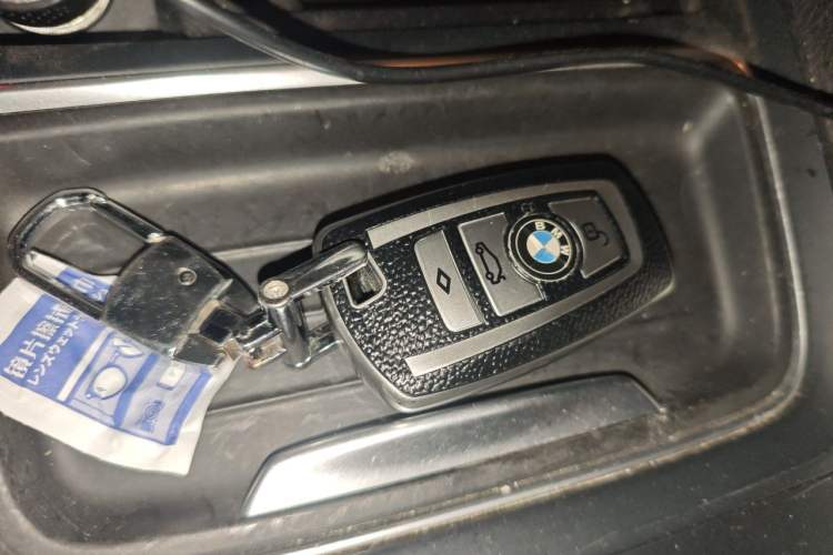 Used BMW 3 Series 2015 316i Active Edition Vehicle Key