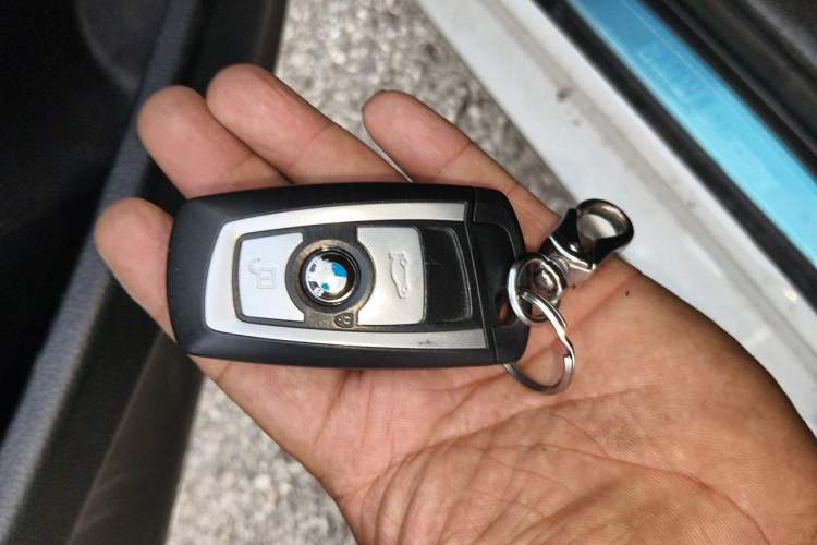 Used BMW 3 Series 2015 320Li Luxury Design Package Premium Edition Vehicle Key