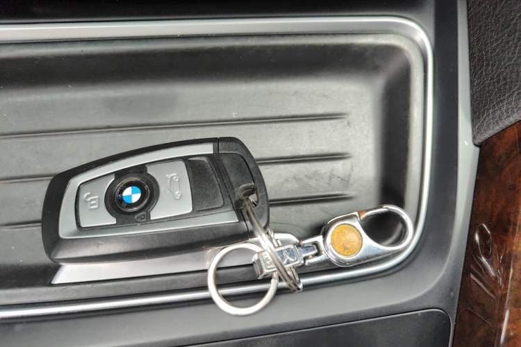 Used BMW 3 Series 2015 320Li Luxury Design Package Vehicle Key