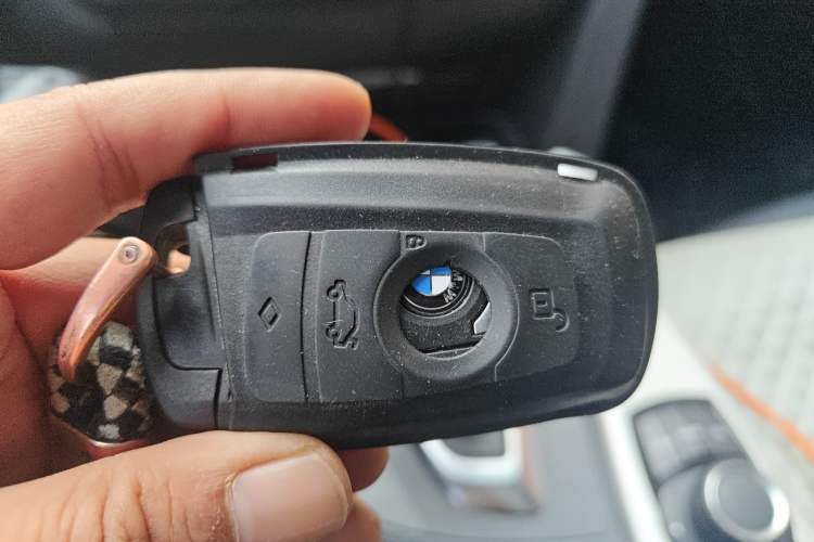 Used BMW 3 Series 2015 320Li Luxury Edition Fashion Model Vehicle Key