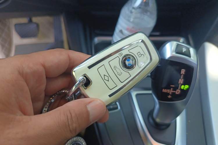 Used BMW 3 Series 2015 316i Active Edition Vehicle Key