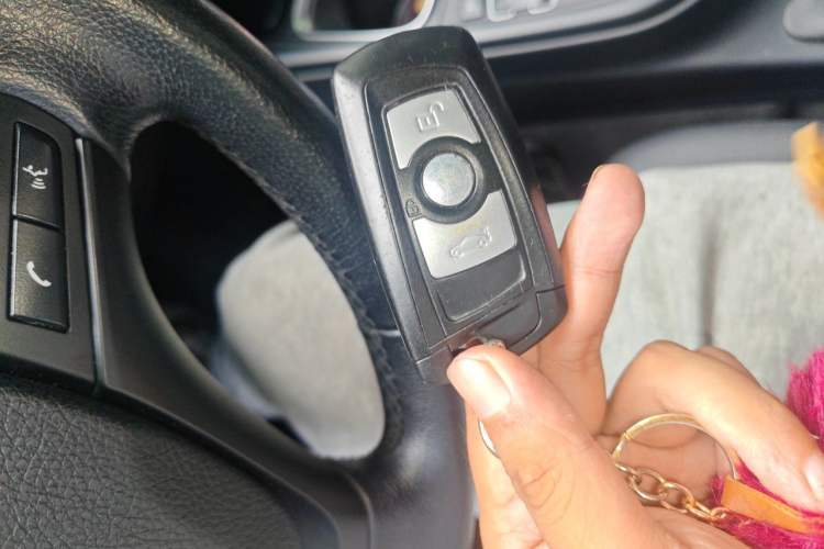 Used BMW 3 Series 2015 316Li Fashion Model Vehicle Key