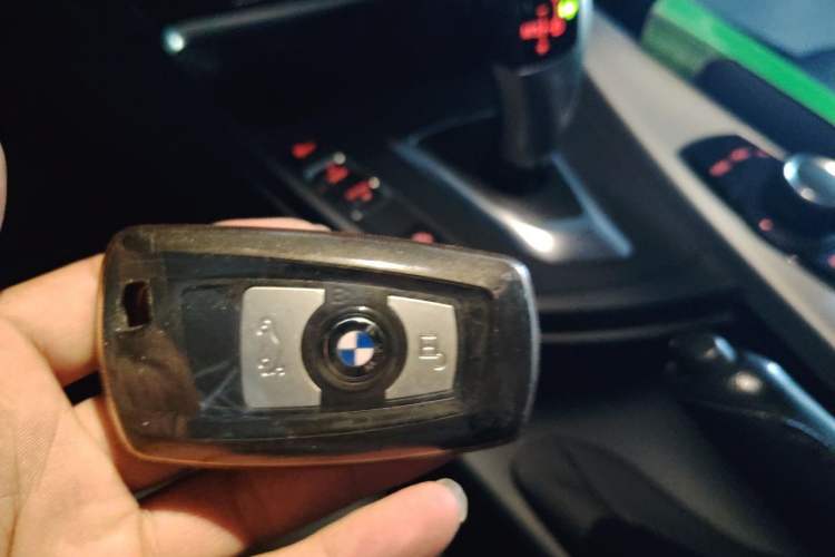 Used BMW 3 Series 2015 320Li Luxury Edition Fashion Model Vehicle Key