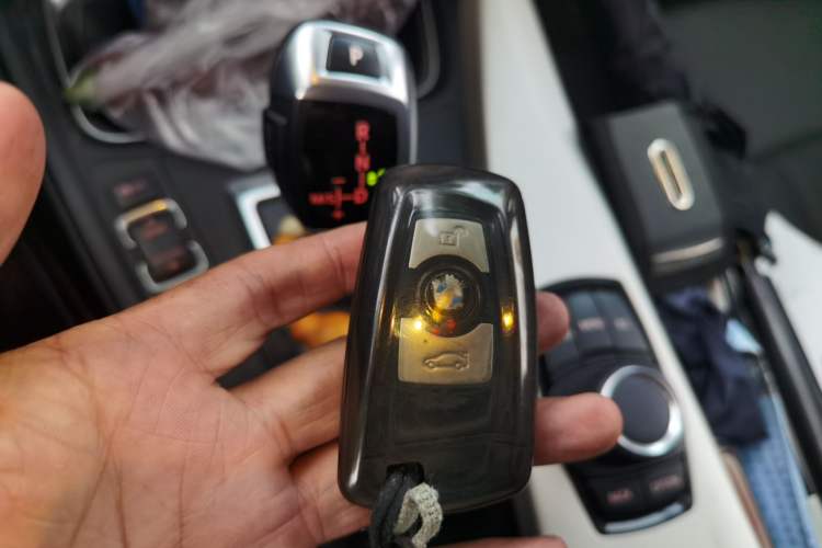 Used BMW 3 Series 2015 320Li Luxury Edition Fashion Model Vehicle Key