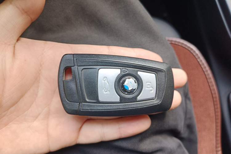 Used BMW 3 Series 2015 316Li Fashion Model Vehicle Key