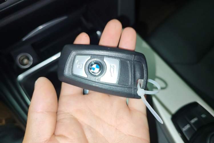 Used BMW 3 Series 2015 316Li Fashion Model Vehicle Key