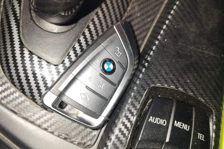 Used BMW 3 Series 2015 320i Fashion Model Vehicle Key