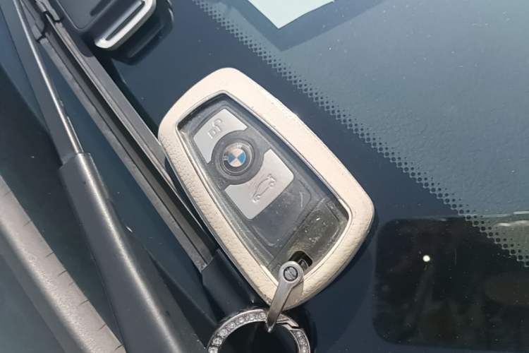 Used BMW 3 Series 2015 316i Active Edition Vehicle Key