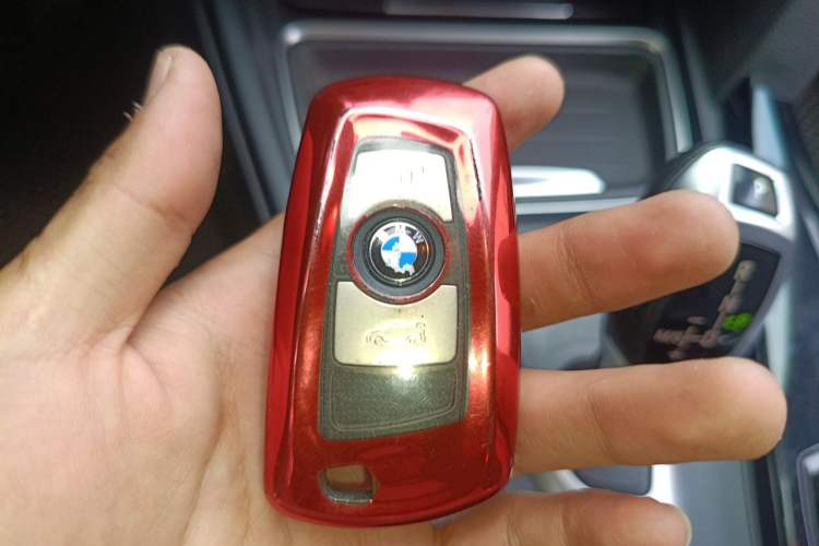 Used BMW 3 Series 2015 320i Fashion Model Vehicle Key
