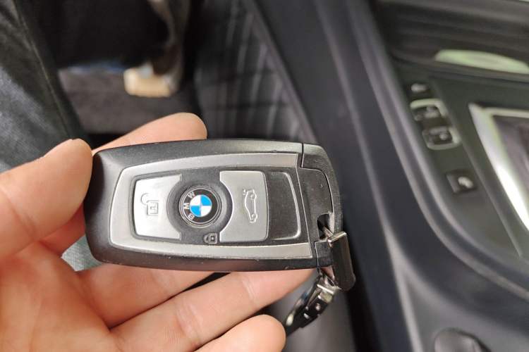 Used BMW 3 Series 2015 320Li Luxury Design Package Vehicle Key