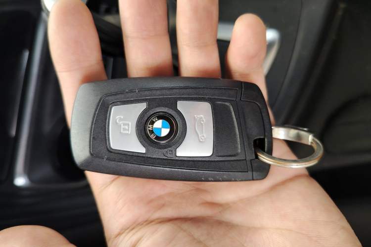 Used BMW 3 Series 2015 320Li Luxury Edition Fashion Model Vehicle Key