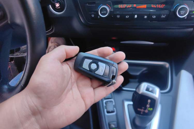 Used BMW 3 Series 2015 320Li Fashion Model Vehicle Key
