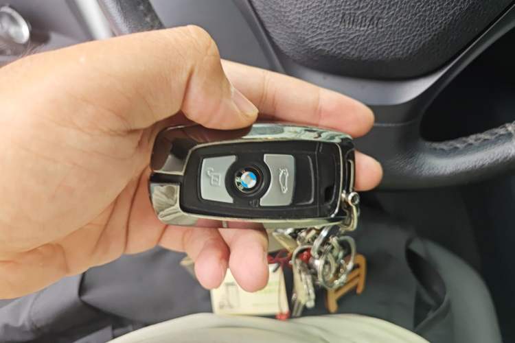 Used BMW 3 Series 2015 320Li Luxury Edition Fashion Model Vehicle Key
