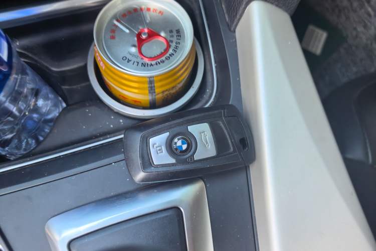 Used BMW 3 Series 2015 320Li Luxury Edition Fashion Model Vehicle Key