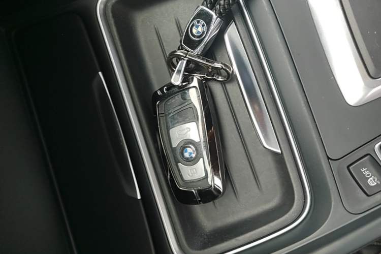 Used BMW 3 Series 2015 320Li Fashion Model Vehicle Key