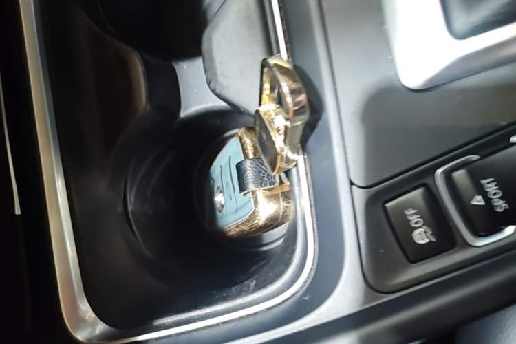 Used BMW 3 Series 2015 328Li xDrive Fashion Model Vehicle Key