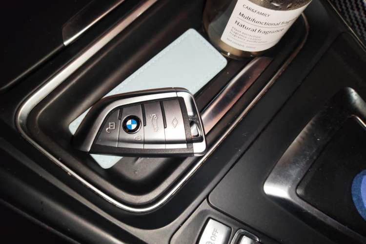 Used BMW 3 Series 2015 316i Active Edition Vehicle Key