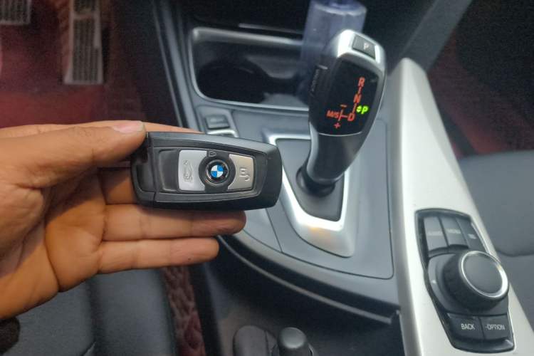 Used BMW 3 Series 2015 320Li Luxury Edition Fashion Model Vehicle Key