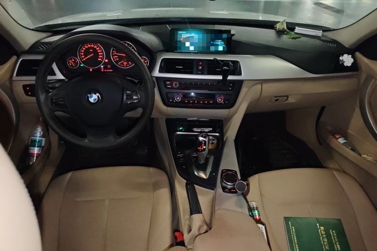 Used BMW 3 Series 2015 320Li Fashion Model Center Console