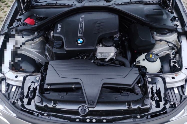 Used BMW 3 Series 2015 320Li Fashion Model Engine Bay