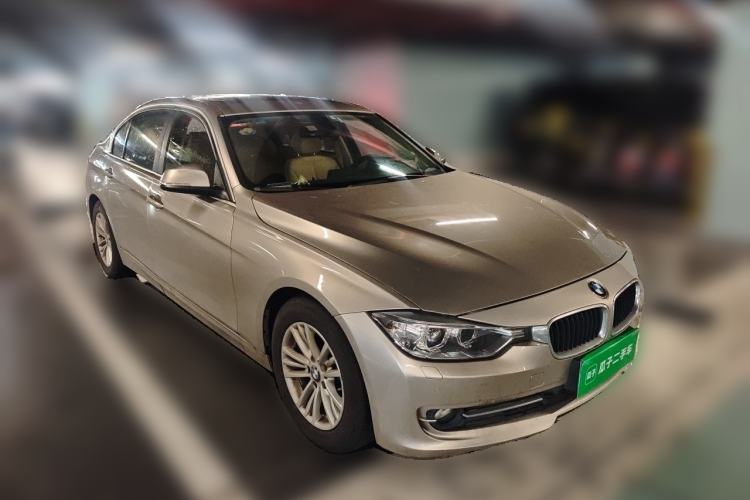Used BMW 3 Series 2015 320Li Fashion Model Front Right 45 Deg