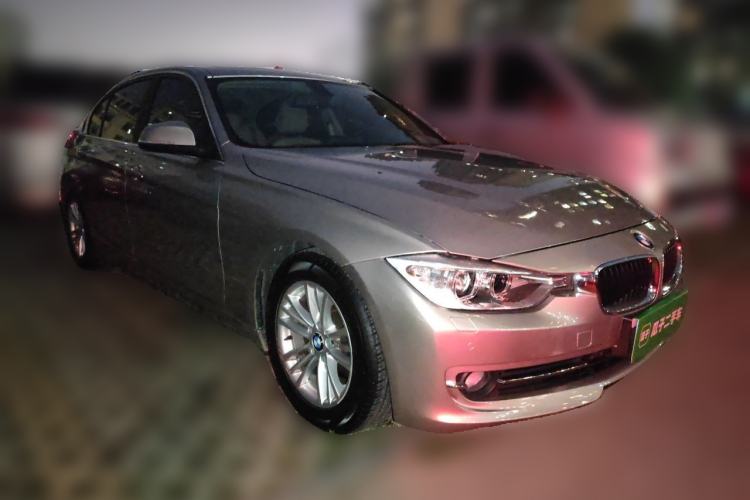 Used BMW 3 Series 2015 320Li Fashion Model Front Right 45 Deg
