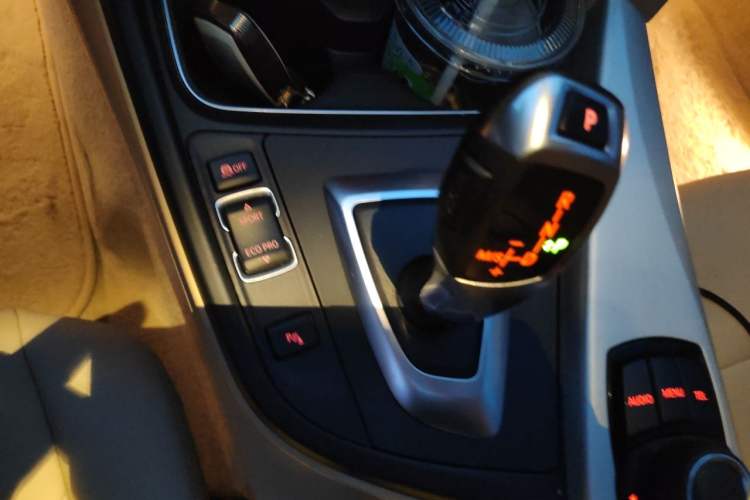 Used BMW 3 Series 2015 320Li Fashion Model Gear Lever