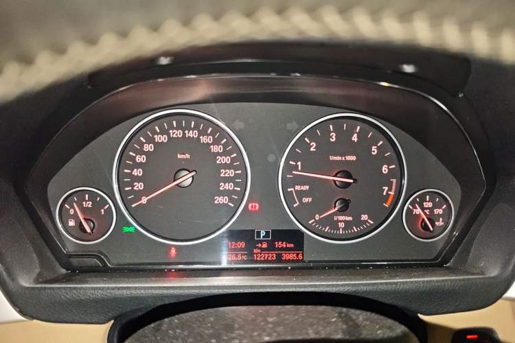 Used BMW 3 Series 2015 320Li Fashion Model Instrument Cluster