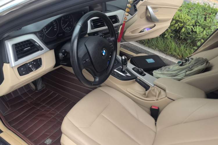 Used BMW 3 Series 2015 316Li Fashion Model Left Front Seat
