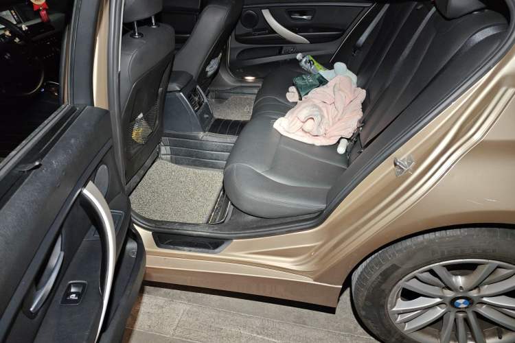 Used BMW 3 Series 2015 320Li Luxury Edition Fashion Model Left Rear Seat
