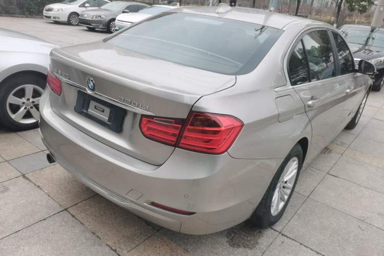 Used BMW 3 Series 2015 320Li Luxury Edition Fashion Model Rear Right 45 Deg