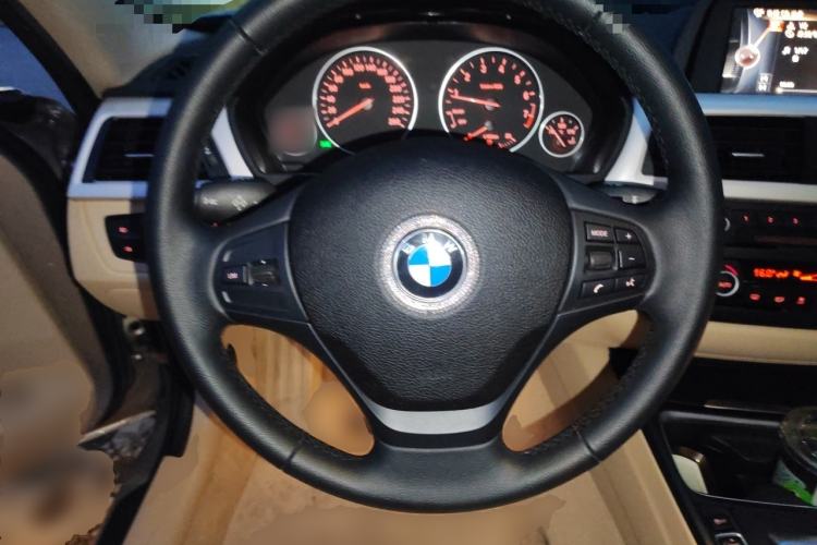 Used BMW 3 Series 2015 320Li Fashion Model Steering Wheel