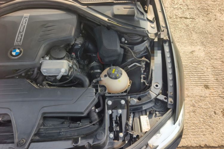 Used BMW 3 Series 2016 328i xDrive M Sport Edition Engine Bay Left