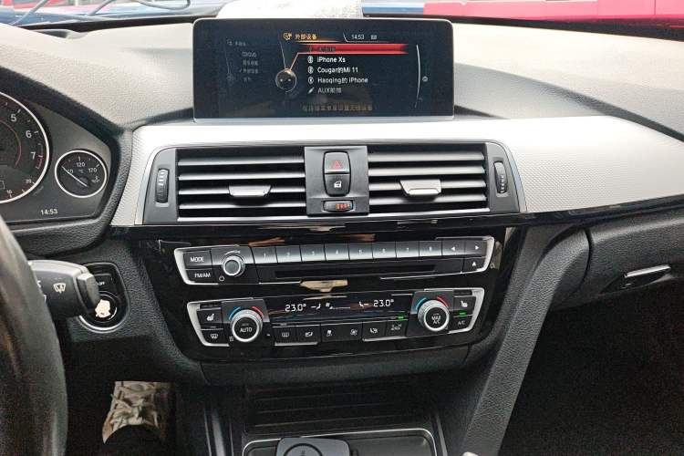 Used BMW 3 Series 2016 328i xDrive M Sport Edition Audio And AC Panel