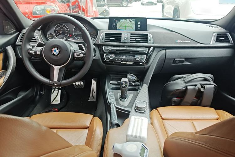 Used BMW 3 Series 2016 328i xDrive M Sport Edition Center Console
