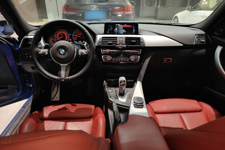Used BMW 3 Series 2016 328i xDrive M Sport Edition Center Console