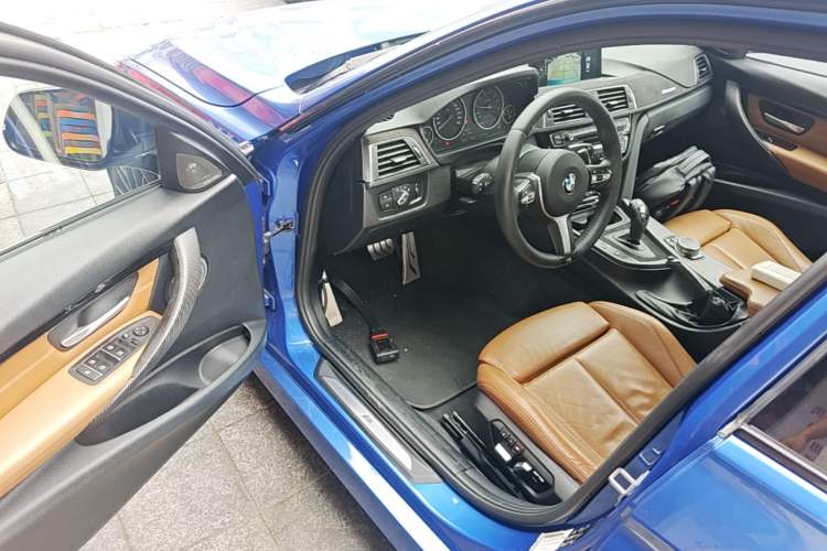 Used BMW 3 Series 2016 328i xDrive M Sport Edition Driver Seat