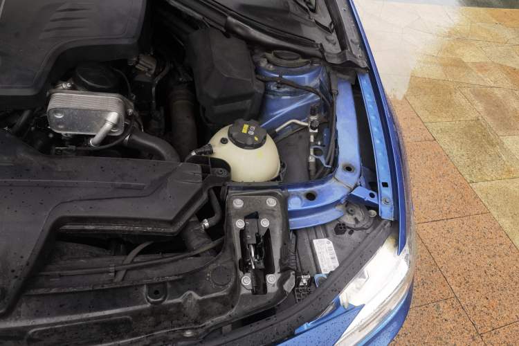 Used BMW 3 Series 2016 320i M Sport Engine Bay Left